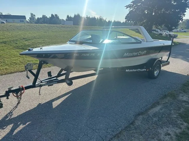 Slide: The Image of MasterCraft ProStar 1991 - 7