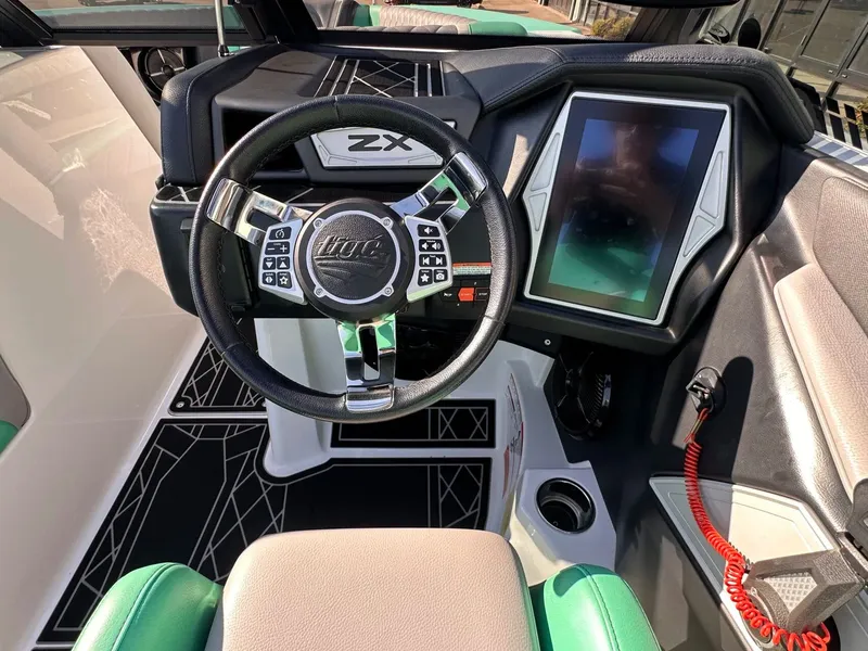 Slide: The Image of Tigé 23ZX 2021 - 21