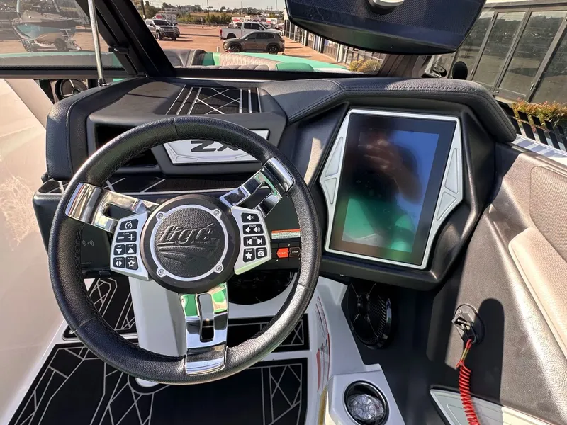 Slide: The Image of Tigé 23ZX 2021 - 22