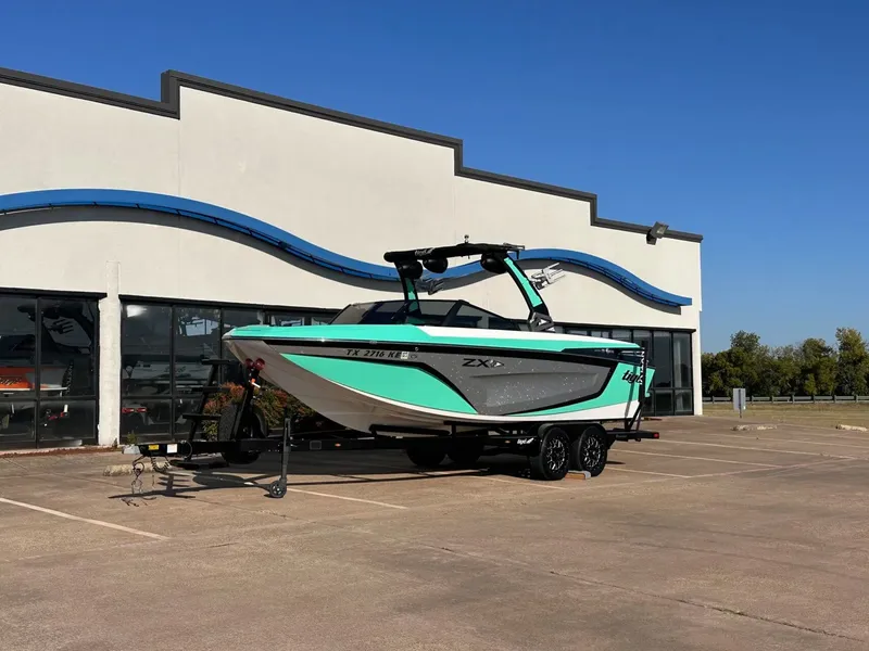 Slide: The Image of Tigé 23ZX 2021 - 5