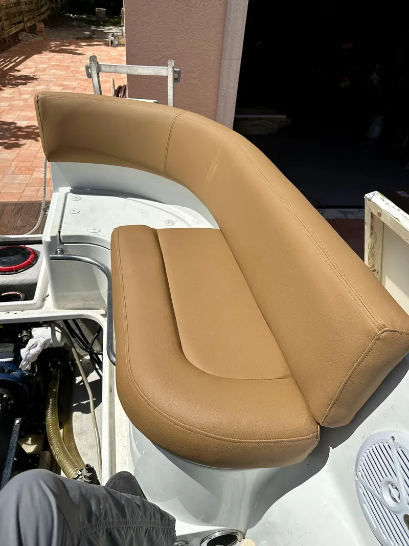Slide: The Image of 2008 Castoldi Jet Tender 23 with tan leather seating - 5