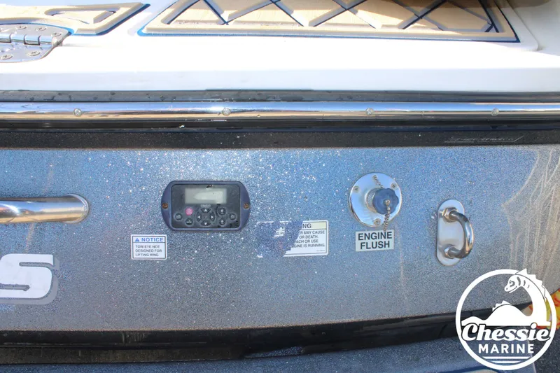 Slide: The Image of MasterCraft X-25 2010 - 12