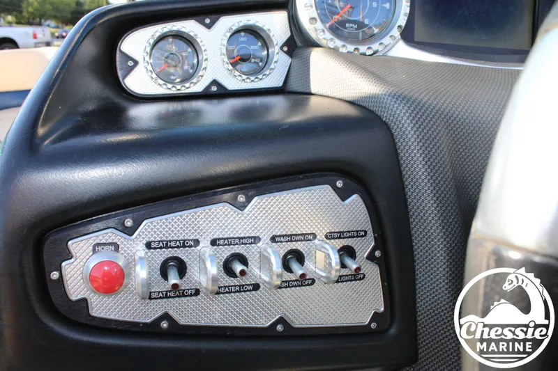 Slide: The Image of MasterCraft X-25 2010 - 18