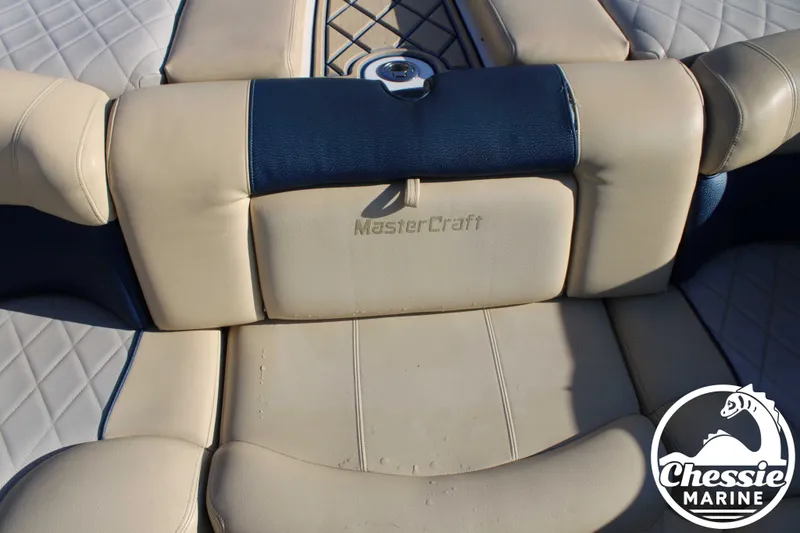 Slide: The Image of MasterCraft X-25 2010 - 25