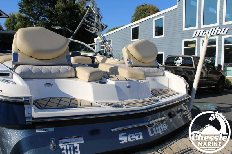 Slide: The Image of MasterCraft X-25 2010 - 29