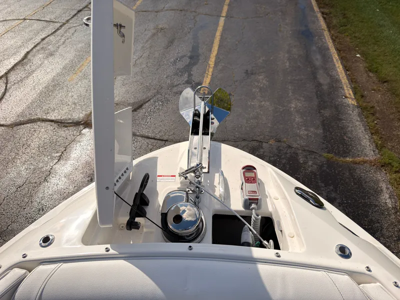 Slide: The Image of Sea Ray SLX 280 Outboard 2026 - 94