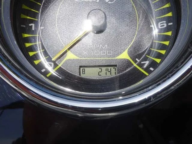 Slide: The Image of Sea Ray SPX 210 Outboard 2022 - 19