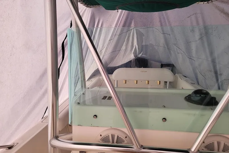 Slide: The Image of VHF marine radio Icom IC-M45 on 2001 Pursuit 2470 Center Console boat. - 21