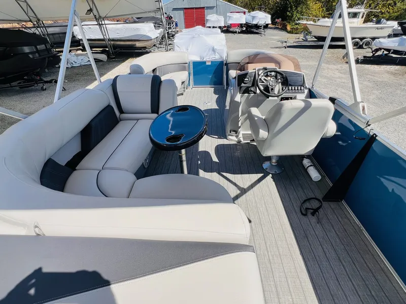 Slide: The Image of Sylvan Mirage Cruise 8520 Cruise 2022 - 15