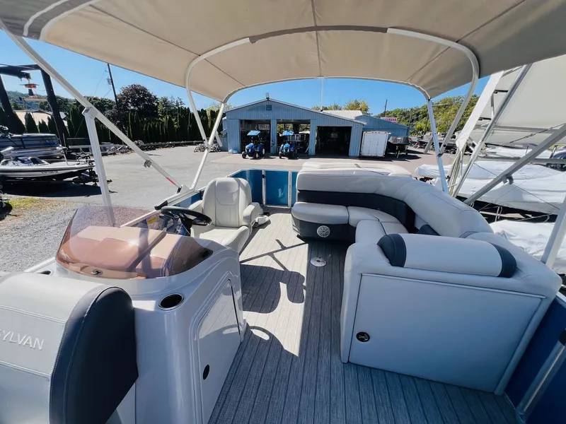 Slide: The Image of Sylvan Mirage Cruise 8520 Cruise 2022 - 18