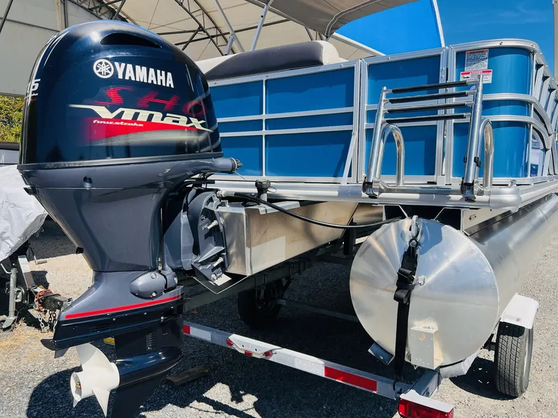 Slide: The Image of Sylvan Mirage Cruise 8520 Cruise 2022 - 20