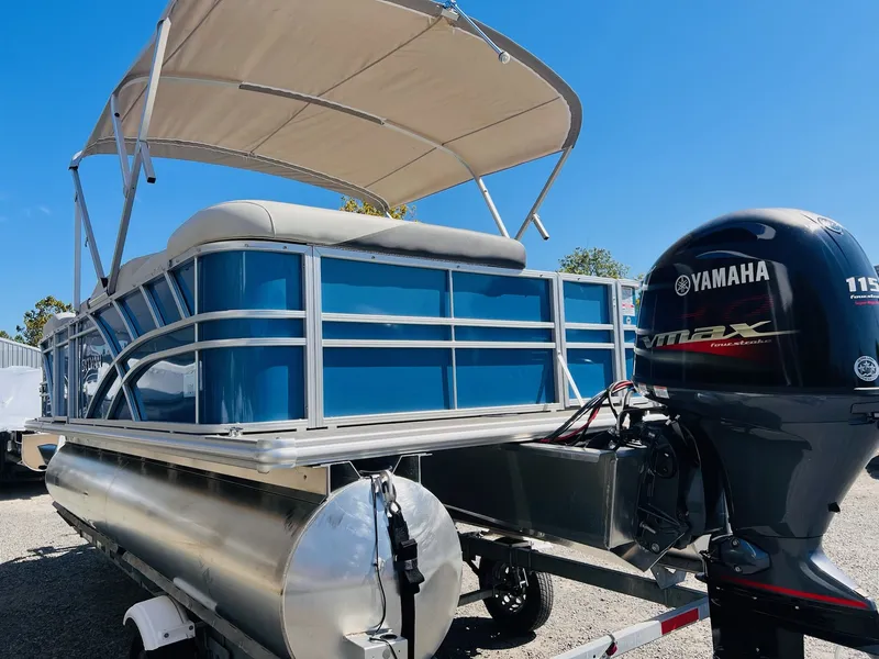 Slide: The Image of Sylvan Mirage Cruise 8520 Cruise 2022 - 26