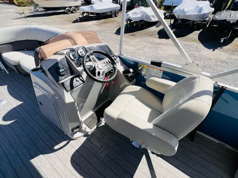 Slide: The Image of Sylvan Mirage Cruise 8520 Cruise 2022 - 42