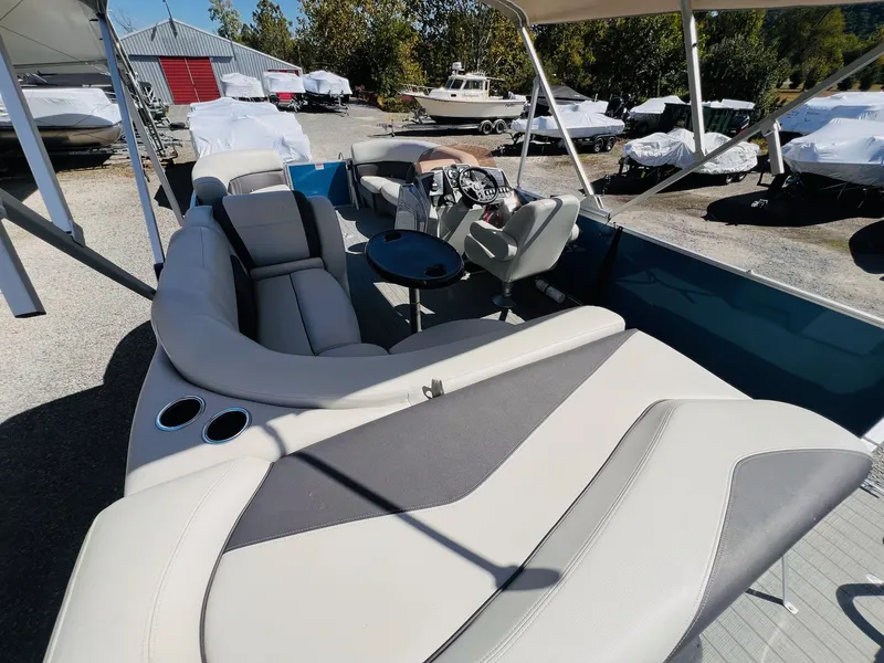 Slide: The Image of Sylvan Mirage Cruise 8520 Cruise 2022 - 45