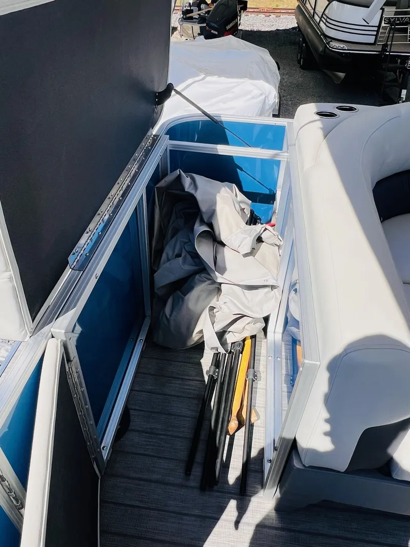 Slide: The Image of Sylvan Mirage Cruise 8520 Cruise 2022 - 5