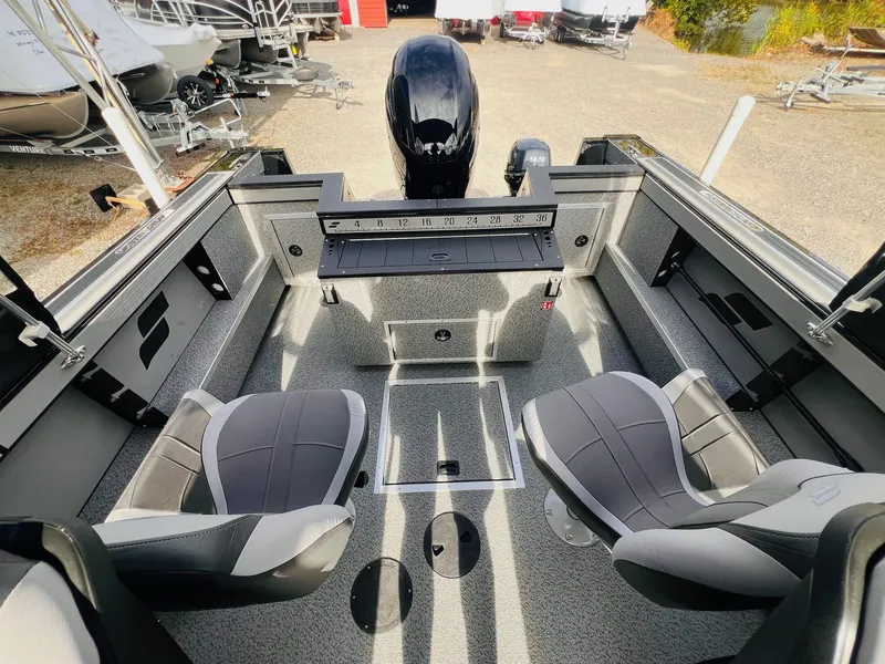 Slide: The Image of Starcraft Fishmaster 196 2026 - 46