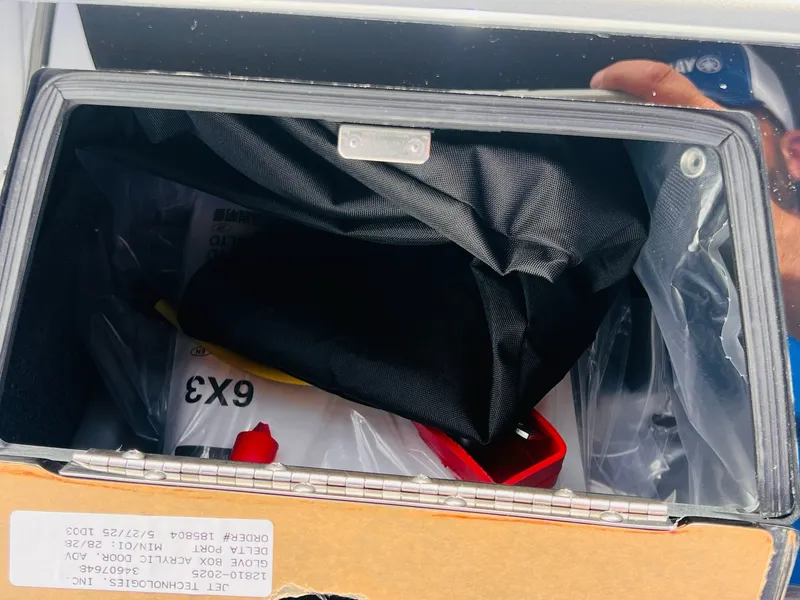 Slide: The Image of Starcraft Fishmaster 196 2026 - 5