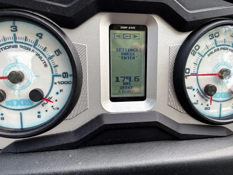 Slide: The Image of Axis Wake Research A24 2021 - 17