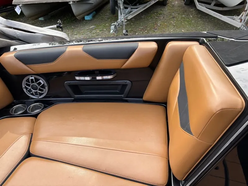 Slide: The Image of Axis Wake Research A24 2021 - 19