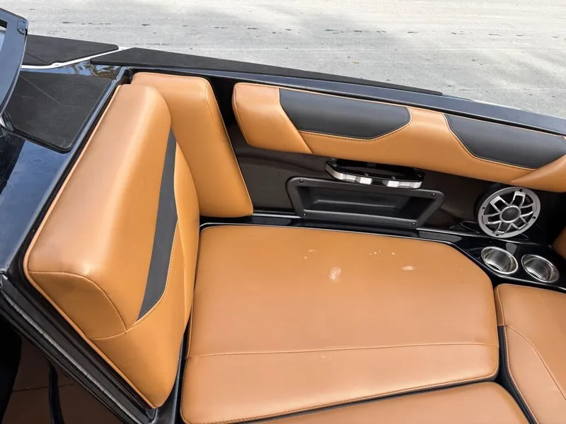 Slide: The Image of Axis Wake Research A24 2021 - 7