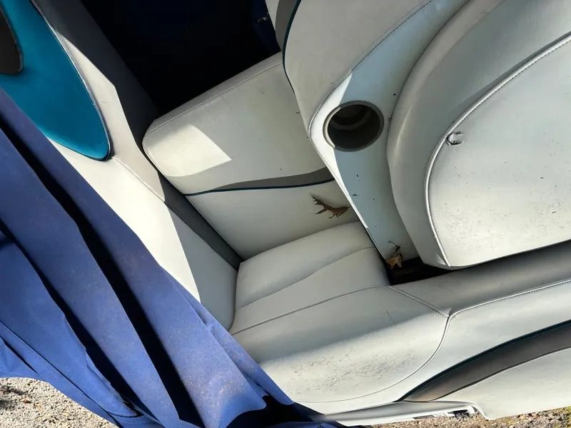 Slide: The Image of Bayliner 2050CX 1998 - 13