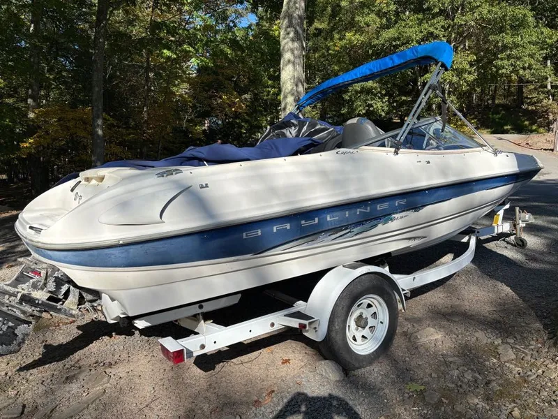 Slide: The Image of Bayliner 2050CX 1998 - 3