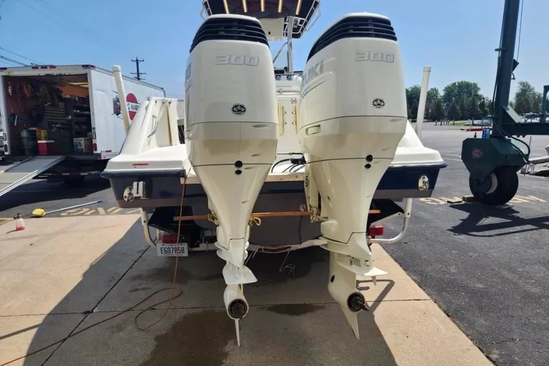 Slide: The Image of Hydra-Sports Vector 2800 CC 2006 - 1