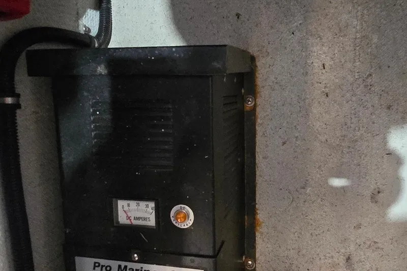 Slide: The Image of Electrical panel with ampere gauge in a 1997 Baja 322 boat. - 32