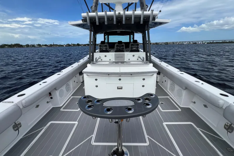 Slide: The Image of HCB 53 Title Wave - Cockpit - 12