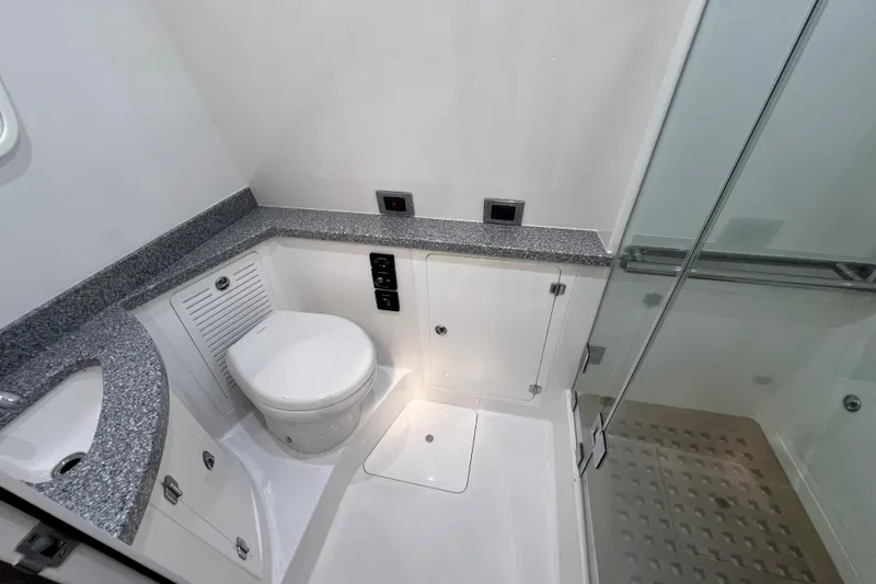 Slide: The Image of HCB 53 Title Wave - Head - 28