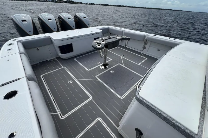 Slide: The Image of HCB 53 Title Wave - Cockpit - 11