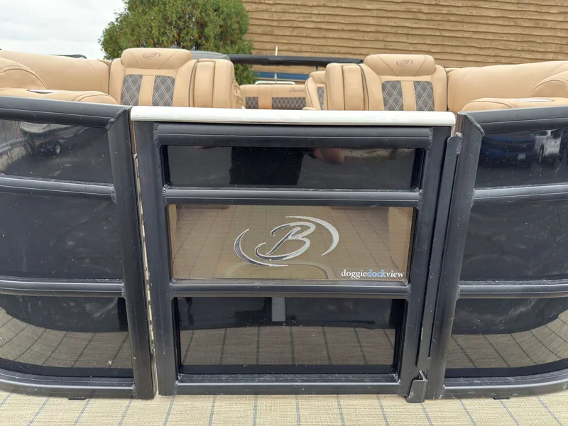 Slide: The Image of Barletta LUSSO 23UCTT 2022 - 1