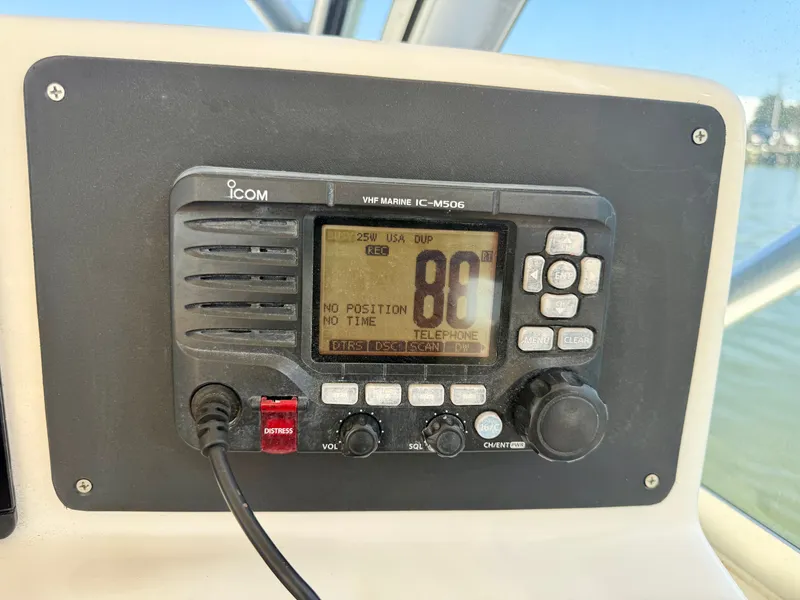 Slide: The Image of Albemarle 320 Express Fisherman 2004 - 14