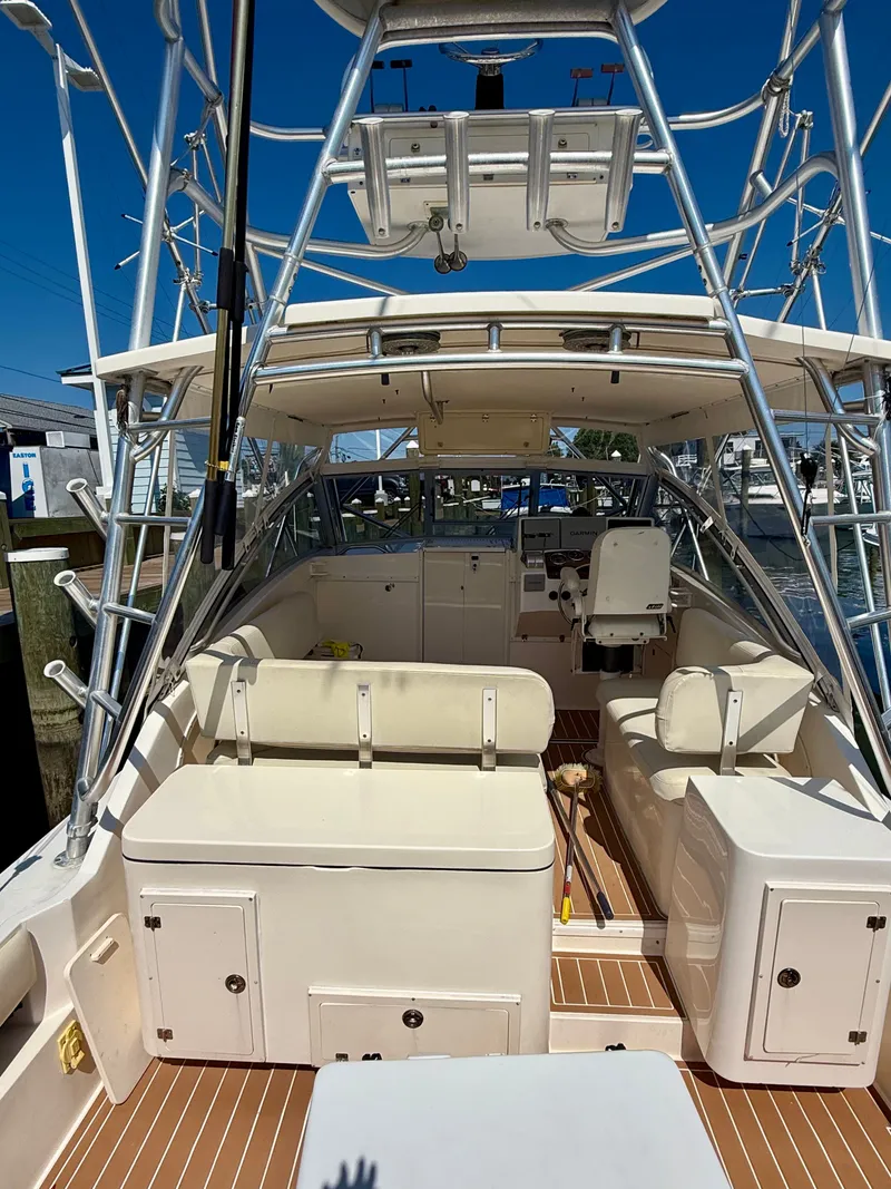 Slide: The Image of Albemarle 320 Express Fisherman 2004 - 19