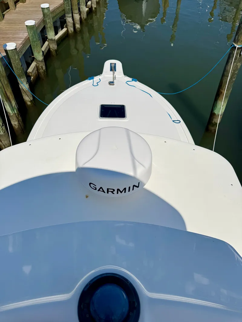 Slide: The Image of Albemarle 320 Express Fisherman 2004 - 27