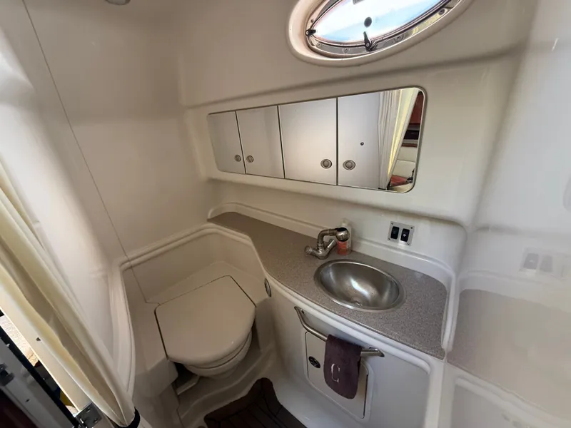 Slide: The Image of Sea Ray 340 Sundancer 2007 - 19