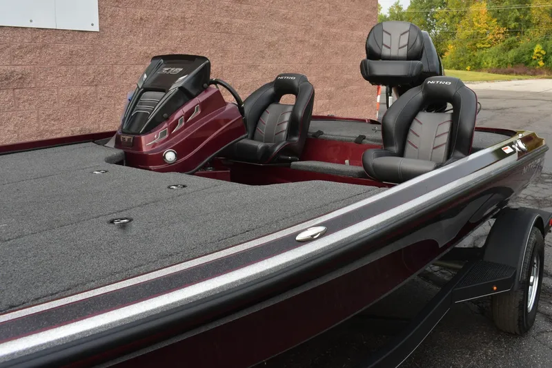 Slide: The Image of 2022 Nitro Z18 boat with sleek design and comfortable seating. - 4