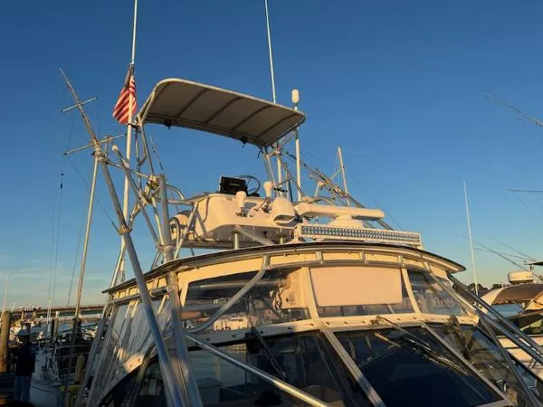 Slide: The Image of Albemarle 320 Express Fisherman 1998 - 23