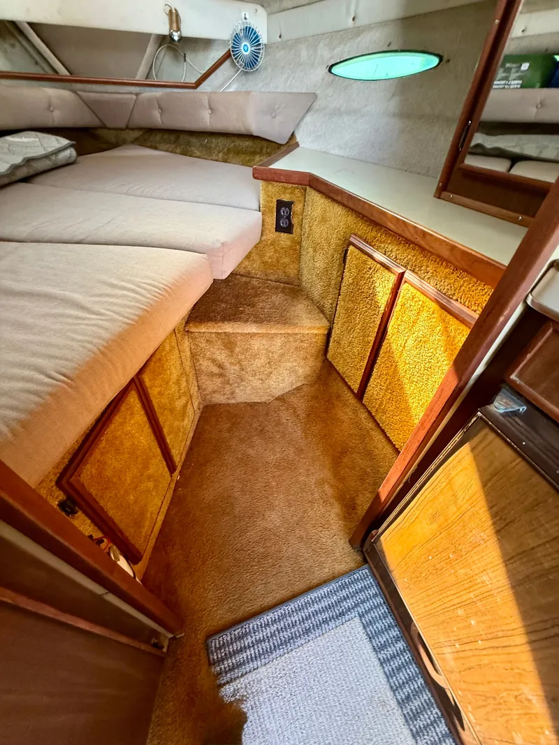 Slide: The Image of Sea Ray 300 Weekender 1986 - 13