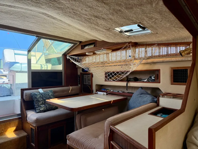 Slide: The Image of Sea Ray 300 Weekender 1986 - 16