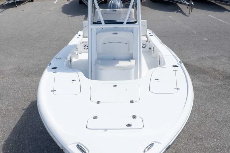 Slide: The Image of 2026 Sea Hunt BX 22 BR boat, white deck, spacious seating, modern design. - 33