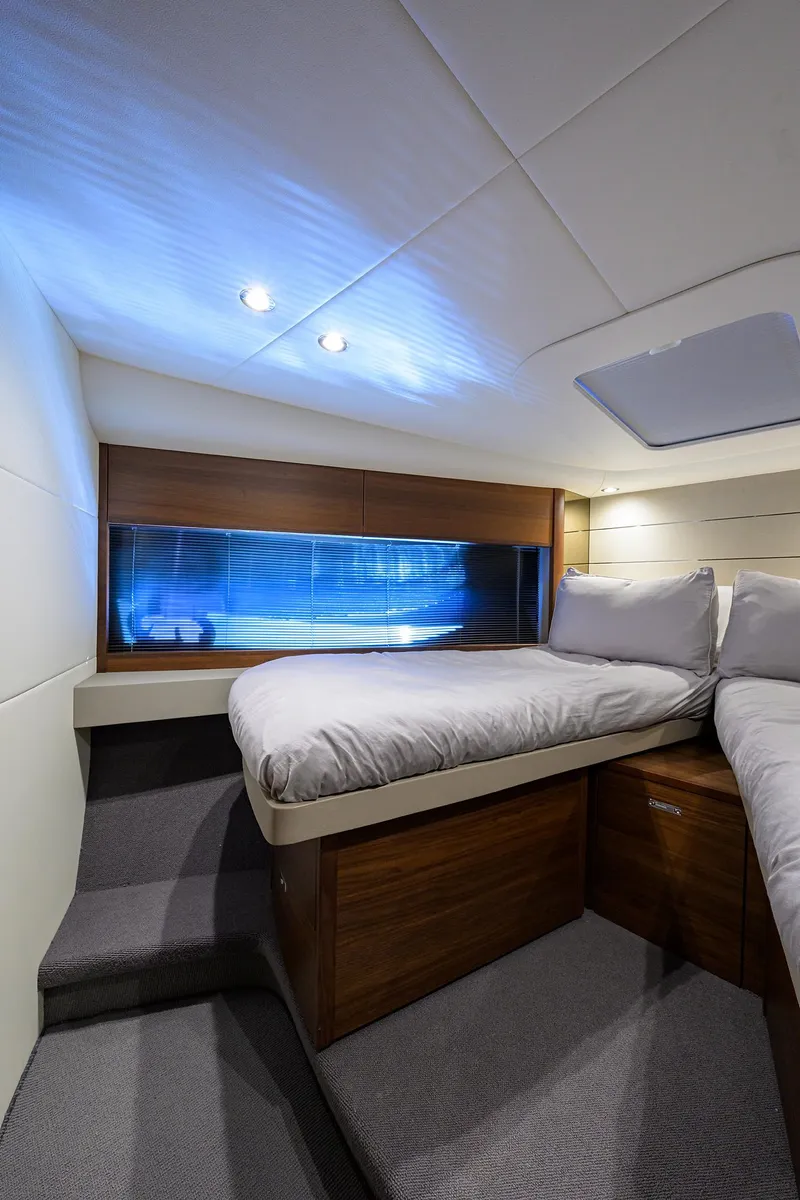 Slide: The Image of Princess V50 TraSeas - Forward Stateroom - 16