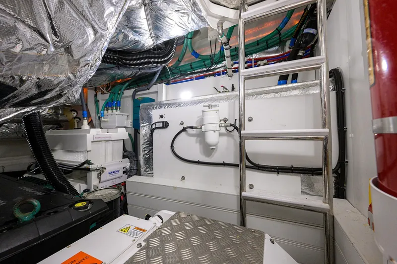 Slide: The Image of Princess V50 TraSeas - Engine Room - 44