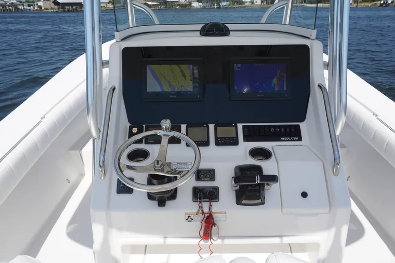 Slide: The Image of Regulator Marine 32 Forward Seating 2012 - 14