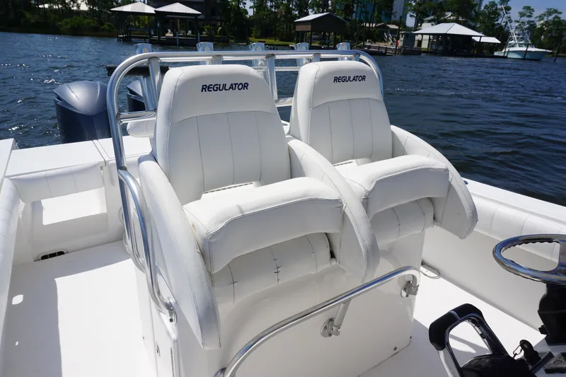 Slide: The Image of 2012 32 Regulator 32 FS Past Time Helm Seating - 22