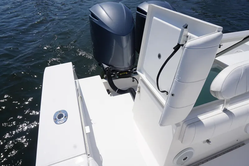 Slide: The Image of 2012 32 Regulator 32 FS Past Time Walk Through Transom - 32