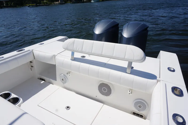 Slide: The Image of Regulator Marine 32 Forward Seating 2012 - 33