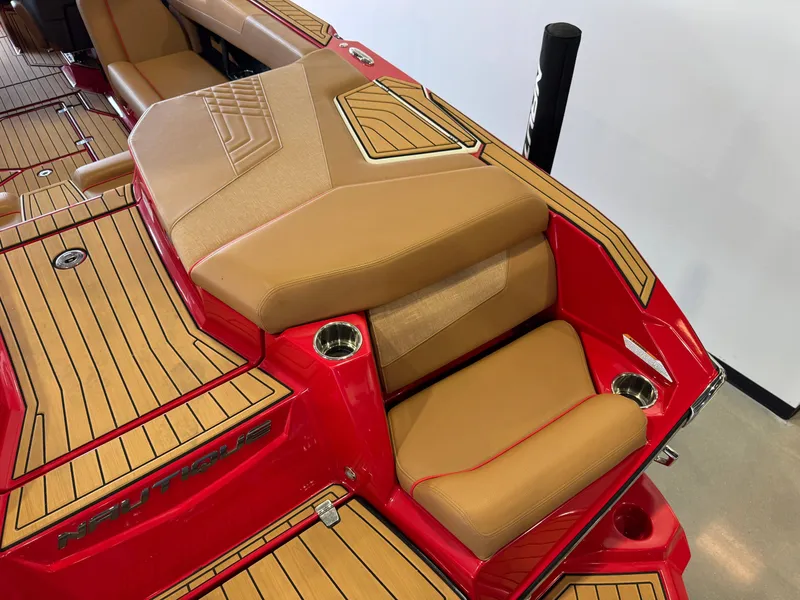 Slide: The Image of Nautique Super Air Nautique G25 2024 - 11