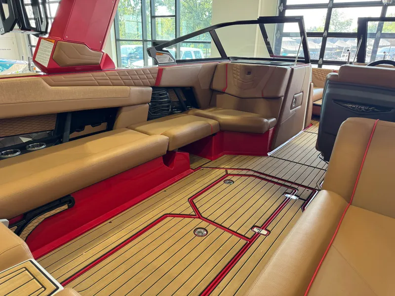 Slide: The Image of Nautique Super Air Nautique G25 2024 - 14