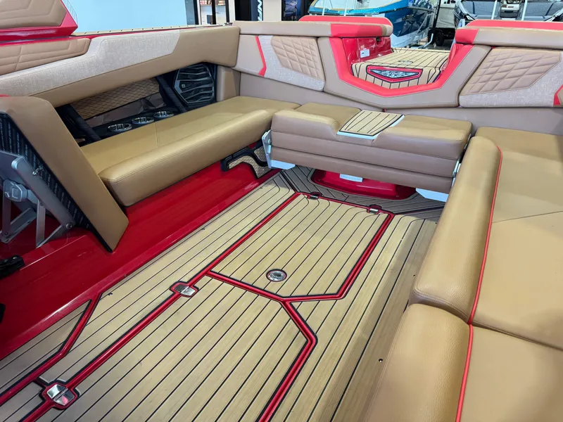 Slide: The Image of Nautique Super Air Nautique G25 2024 - 15